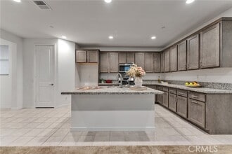 Building Photo - 2920 S Halton Paseo