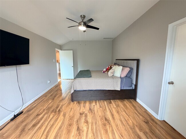 Building Photo - 1807 Emerson Ridge Dr