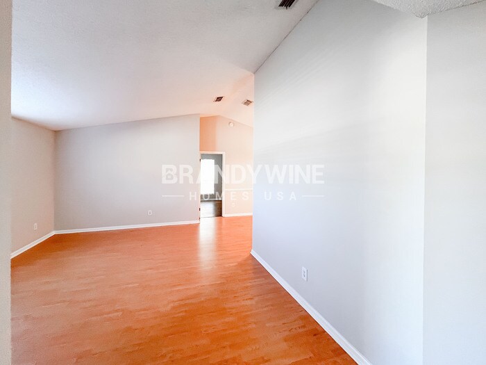 Building Photo - 14280 Falconhead Dr