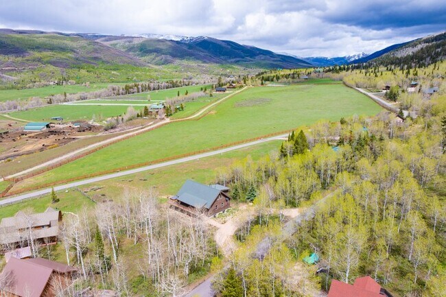 Building Photo - 4801 Conifer Dr