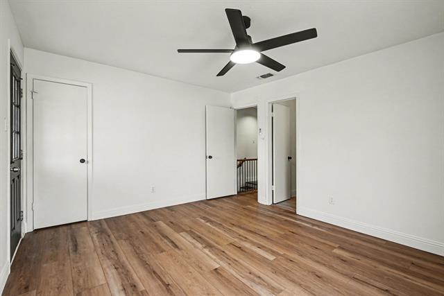 Building Photo - 2103 Mistletoe Ave