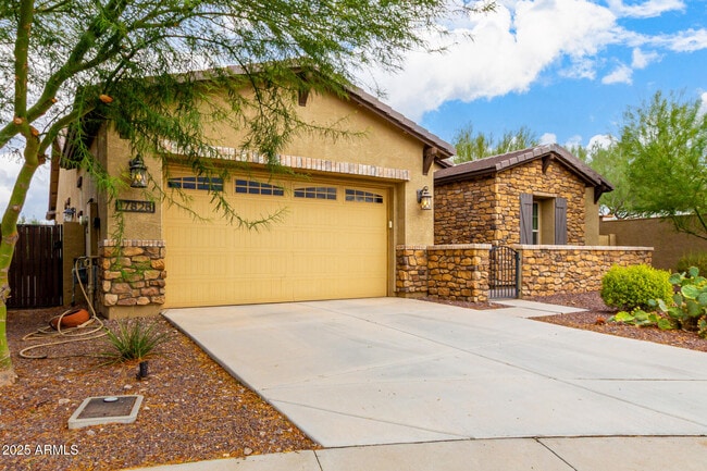 Building Photo - 17826 W Gold Poppy Way