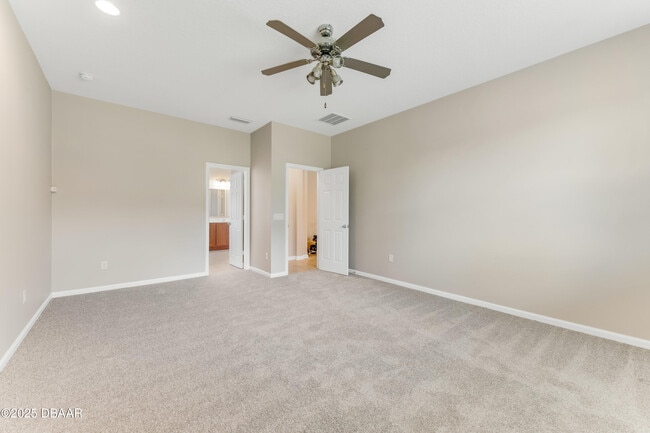 Building Photo - 32 Abacus Ave