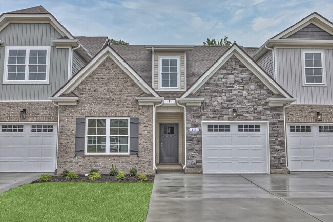 Building Photo - BRAND NEW Townhome in Manchester TN