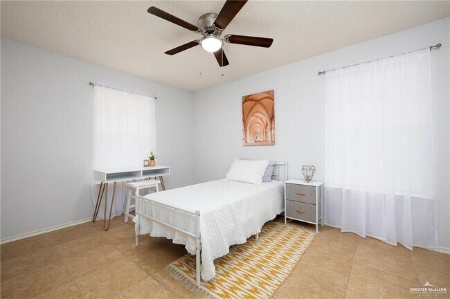 Building Photo - 13 Kilgore Ave