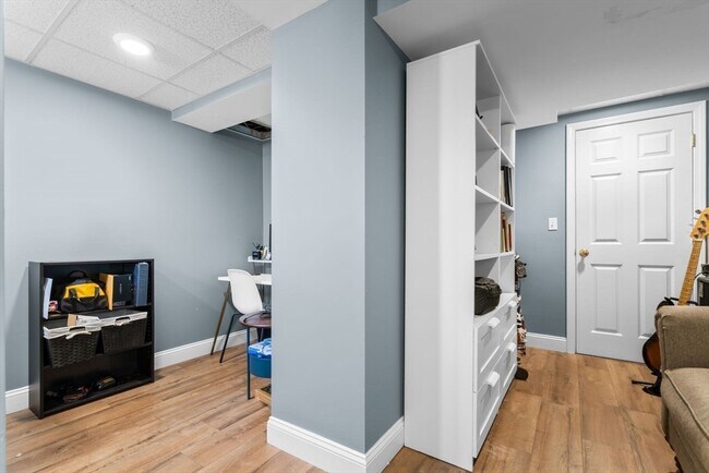 Building Photo - 151 Pleasant St