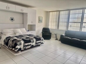 Building Photo - 100 Lincoln Rd