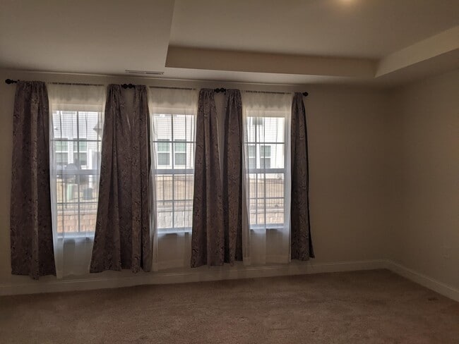 Building Photo - 1413 Sunset Peak Wy