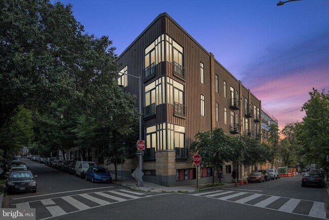 Building Photo - 1700 Kalorama Rd NW