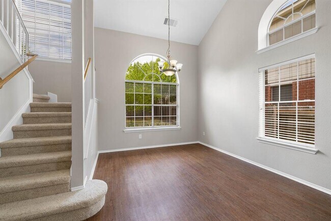 Building Photo - 523 Paso Fino Trail