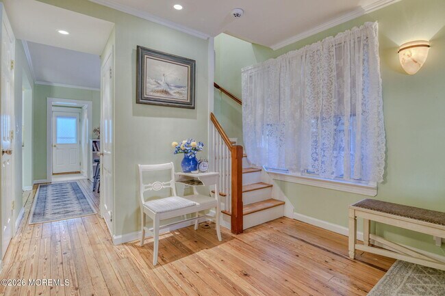 Building Photo - 26 Heck Ave