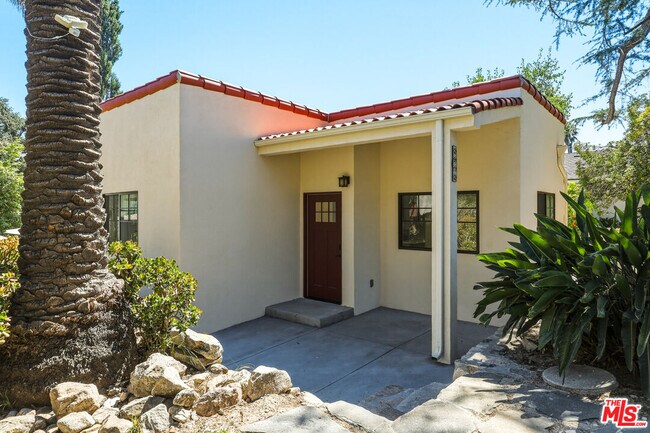 Building Photo - 2912 Frances Ave