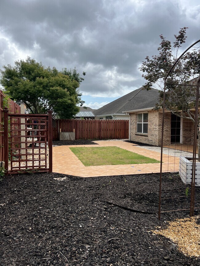 Building Photo - 1777 Bridgeport Colony Ln