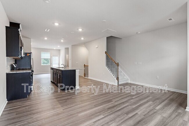 Building Photo - 328 Hemley Trl