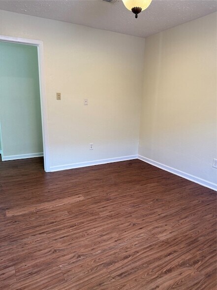 Building Photo - 17514 Heritage Cove Dr