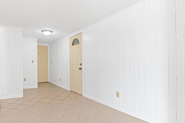 Building Photo - 701-35 Wisconsin Ave