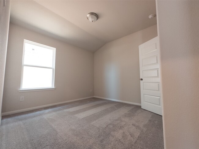 Building Photo - 8015 Virginia Dr