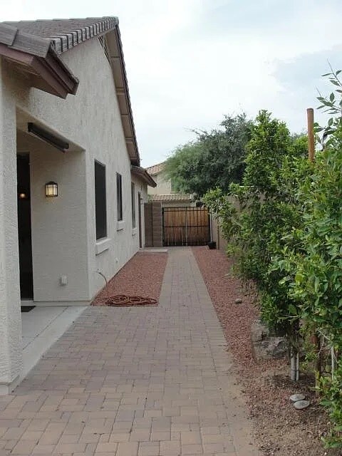Building Photo - 3315 E Merlot St