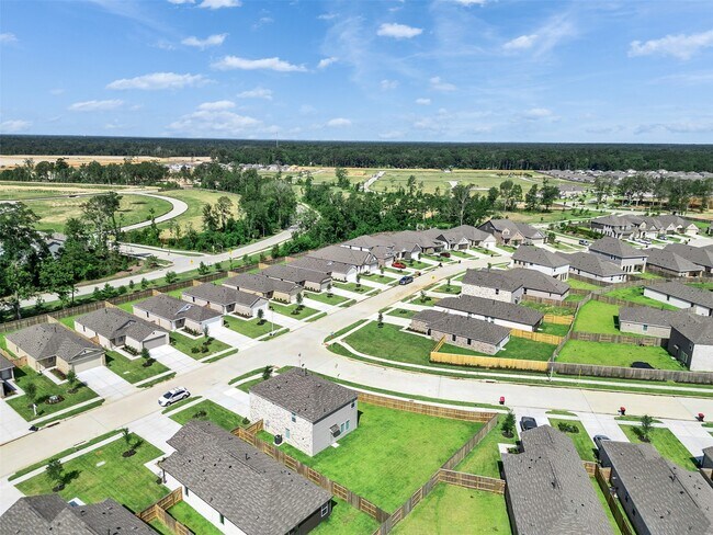 Building Photo - 921 Capracotta Dr