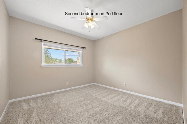 Building Photo - 9411 Cedar Crest Dr