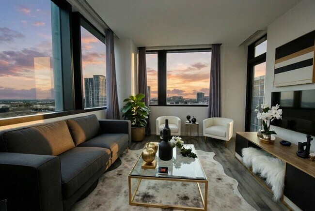 Building Photo - 1211 Caroline St