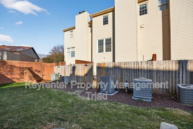 Building Photo - 4902 Tower Rd