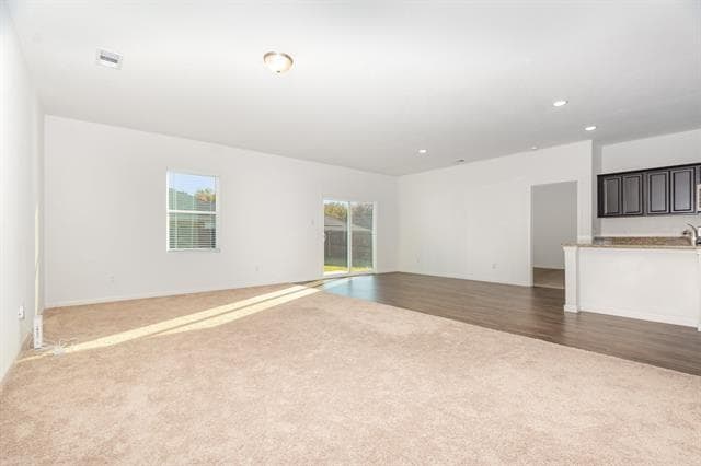 Building Photo - 706 Windsor Ct