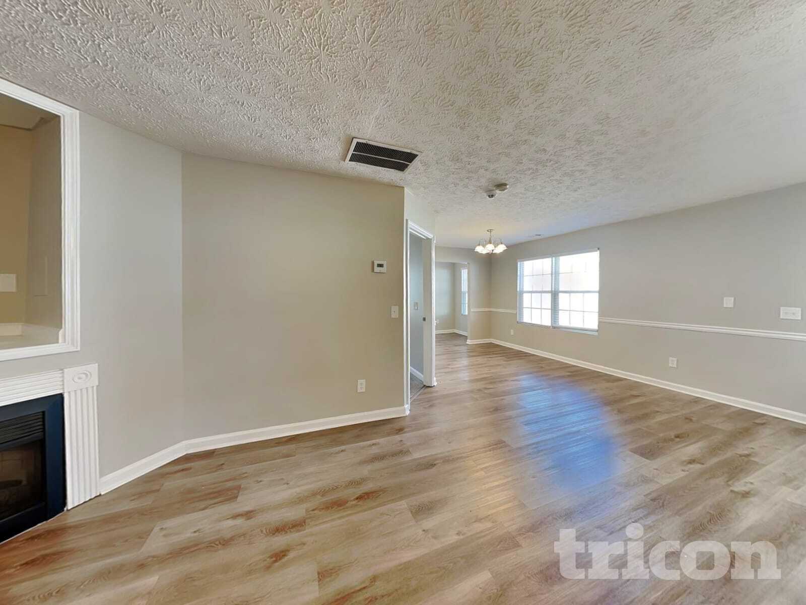 Building Photo - 10931 Cimmaron Ct