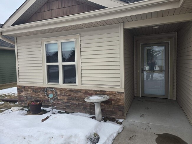 Building Photo - 1934 W 6th St