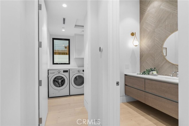 Building Photo - 4532 Katherine Ave