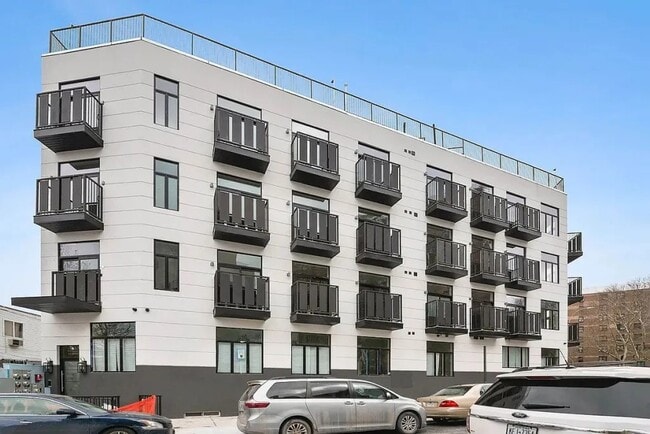 Building Photo - 772 Jefferson Ave