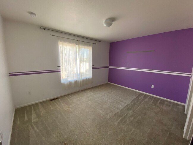 Building Photo - Three bathroom three bedroom home for rent