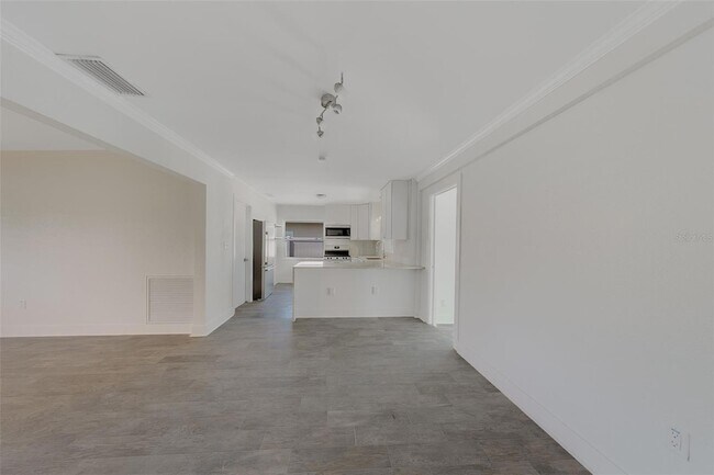 Building Photo - 315 82nd Ave