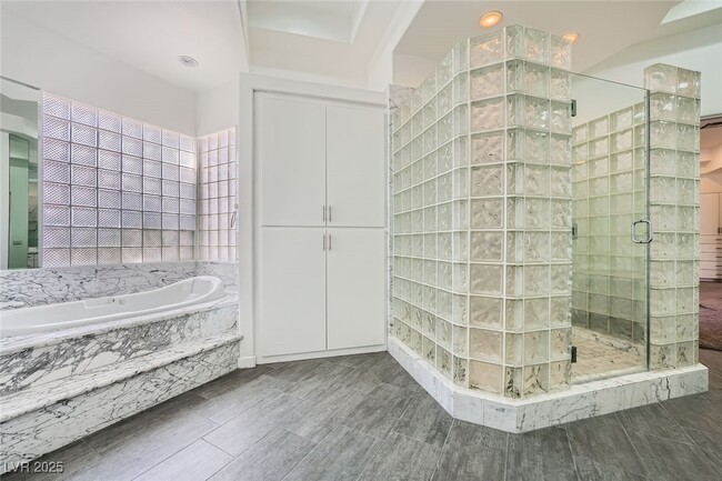 Building Photo - 7901 O'Bannon Dr