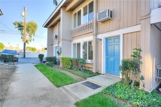 Building Photo - 154 S Linda Way