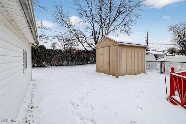 Building Photo - 5969 Marra Dr