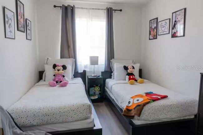 Building Photo - 1139 S Beach Cir