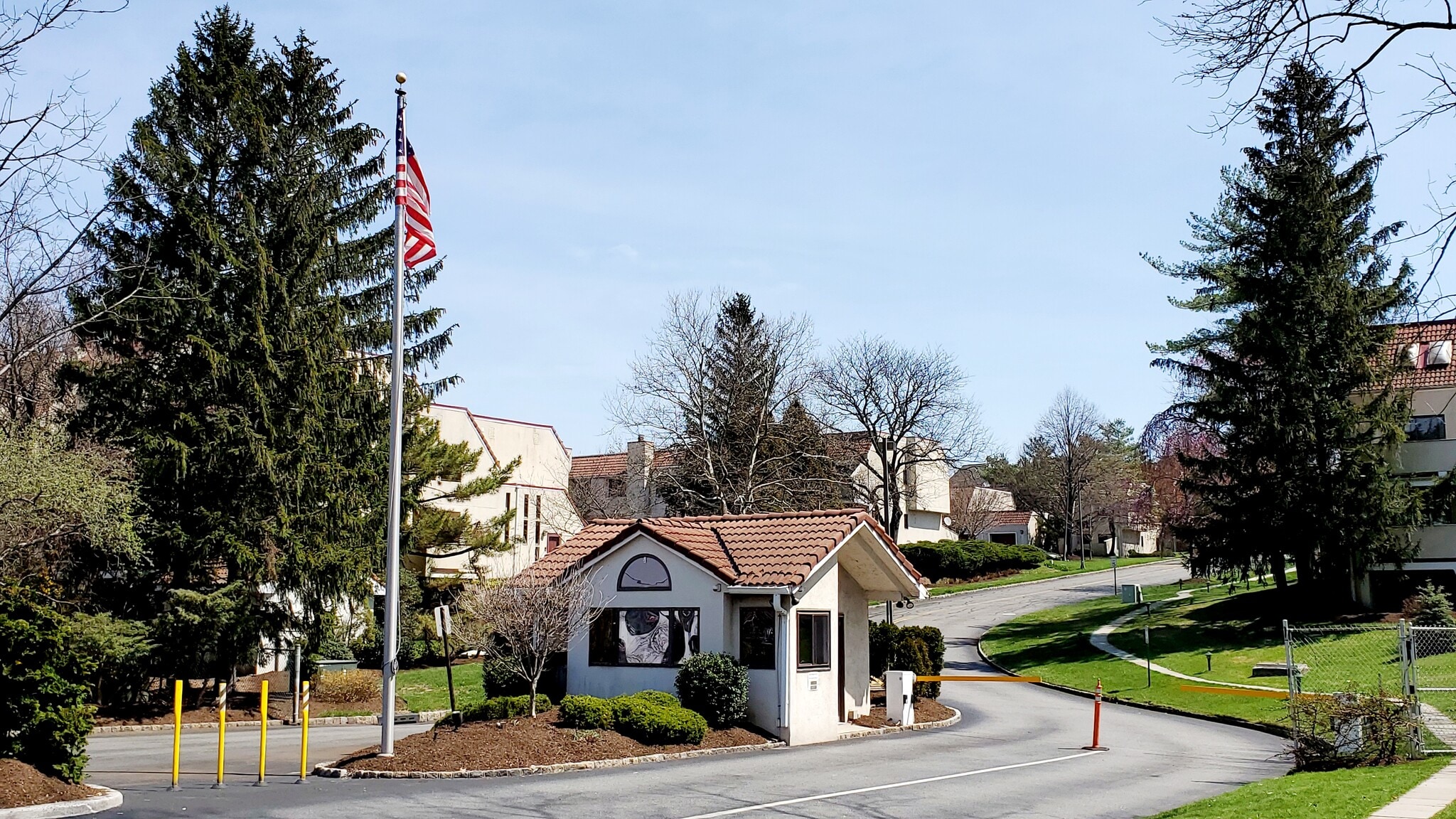 Building Photo - 14 Cerone Ct