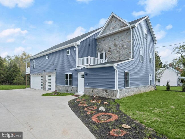Building Photo - 700 Olney Sandy Spring Rd