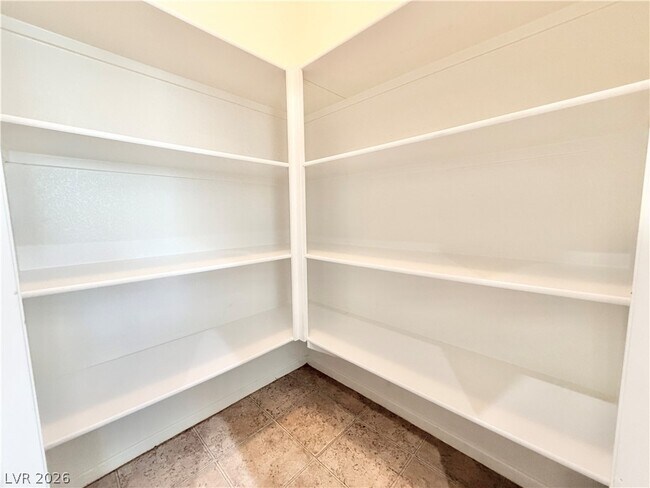 Building Photo - 8435 Spirit Vale Ave