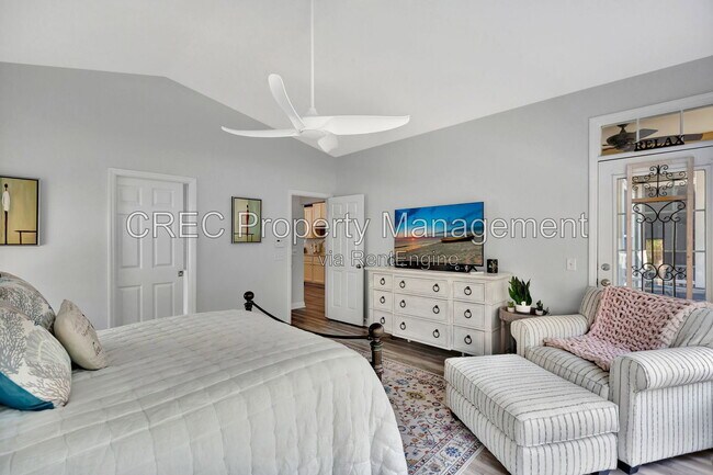 Building Photo - 147 Palm Cove Way