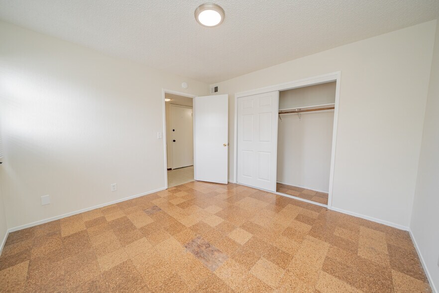 Building Photo - 1467 Russell St