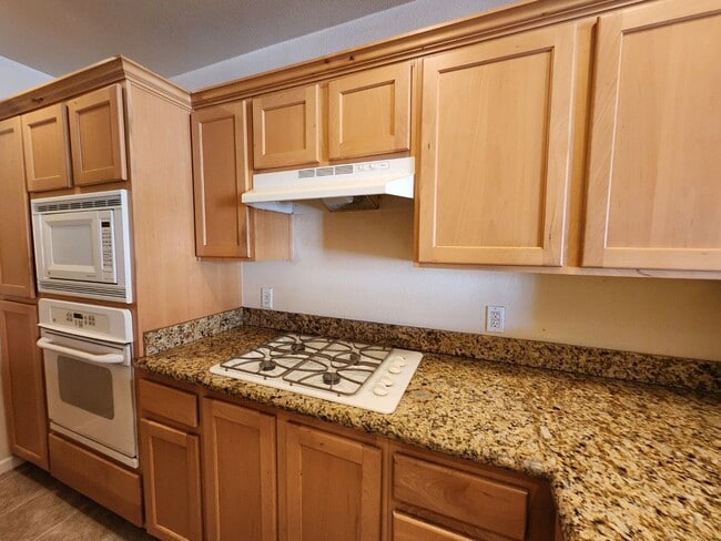 Building Photo - Luxury 1 bedroom condo unit on the 3rd Floor just off the "South LV Strip"