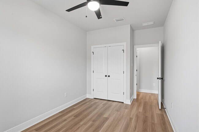 Building Photo - 4630 Jayhawk Dr