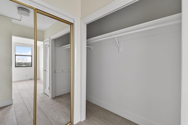 Building Photo - 3800 Washington Rd