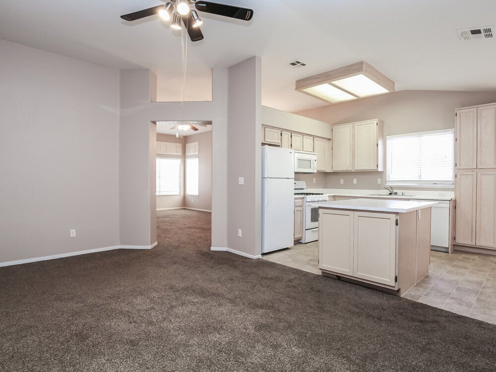 Building Photo - 265 Prairie Rose St