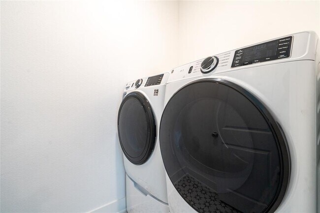 Building Photo - 237 Milam Crk Dr