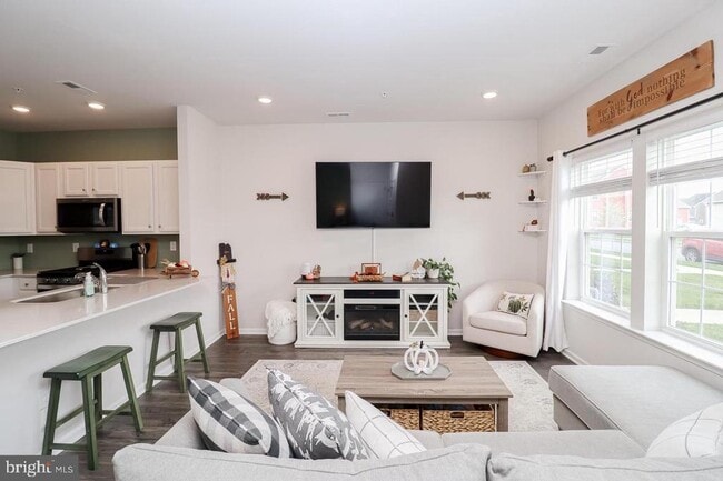 Building Photo - 364 Trego Avenue