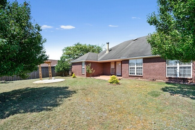 Building Photo - 8205 Ryan Ridge Loop