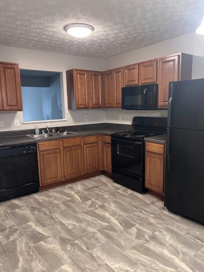 Building Photo - 1809 Thrasher Ct